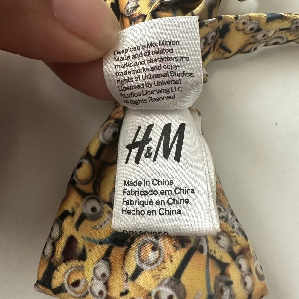 H&M Kids Despicable Me Minions Pre-Tied Bow Tie Yellow Print Adjustable